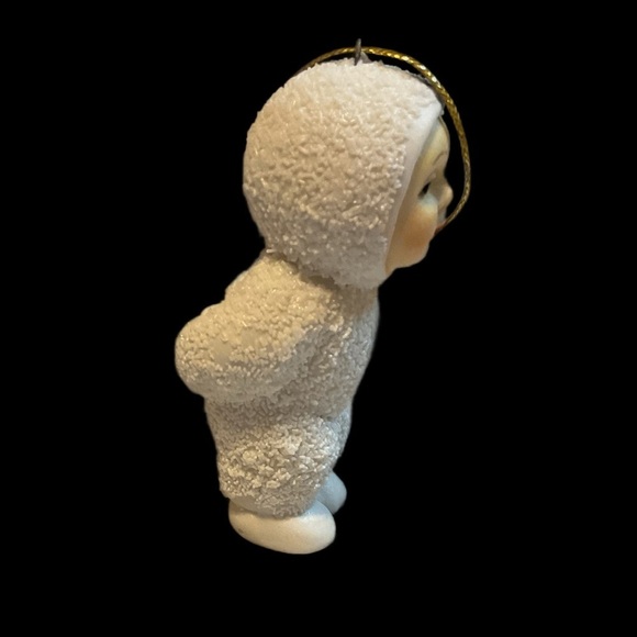 Vintage Snow Baby Ornament Christmas Holiday Textured Ceramic Kneeling Figurine - Picture 4 of 6